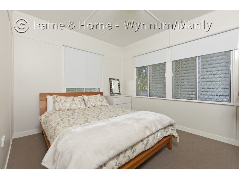 12 Herbert Street, Lota QLD 4179