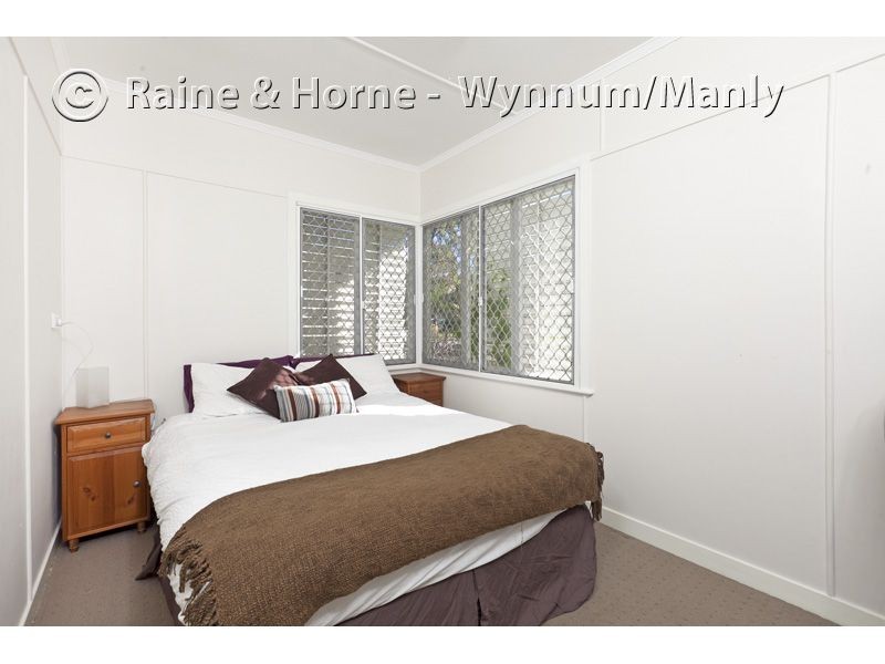 12 Herbert Street, Lota QLD 4179