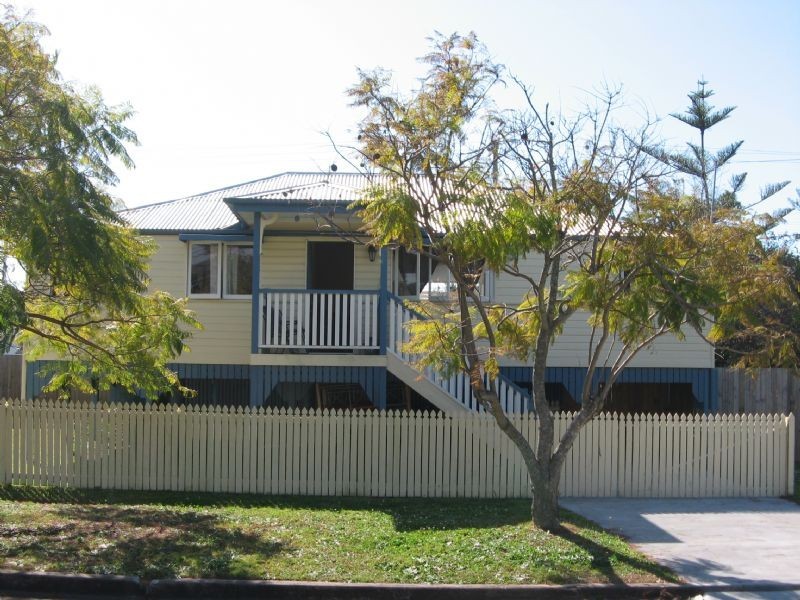 11 Pansy Street, Wynnum QLD 4178