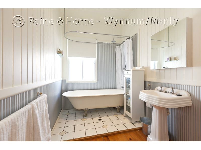 39 Walnut Street, Wynnum QLD 4178