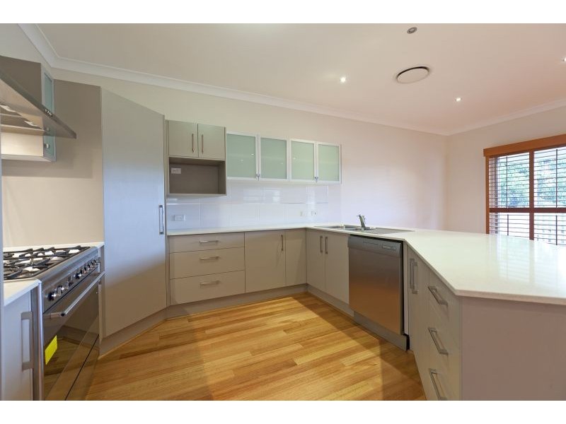 29 Davidson Street, Wynnum QLD 4178