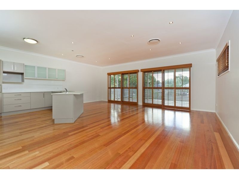 29 Davidson Street, Wynnum QLD 4178