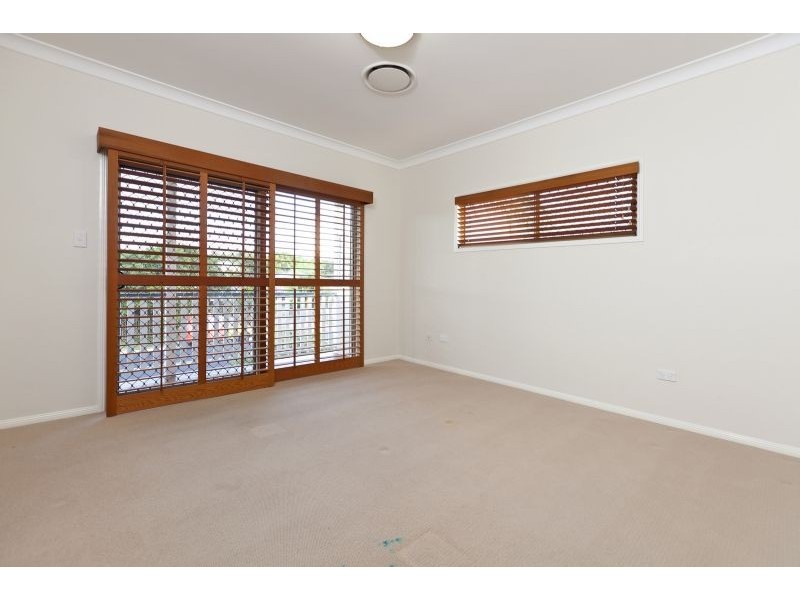 29 Davidson Street, Wynnum QLD 4178