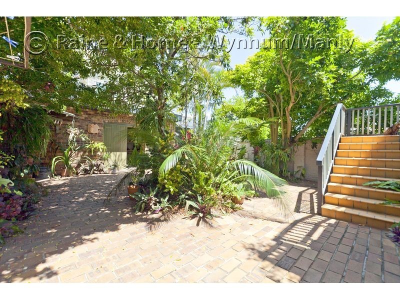 251 Wynnum Esplanade, Wynnum QLD 4178