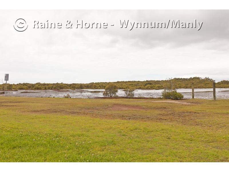 797 Esplanade, Lota QLD 4179