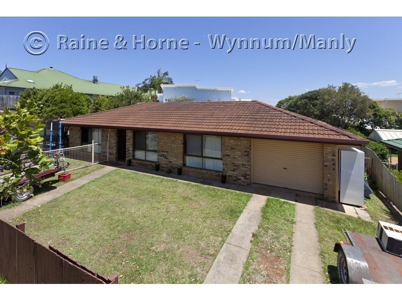 15 Caloundra Street, Manly West QLD 4179
