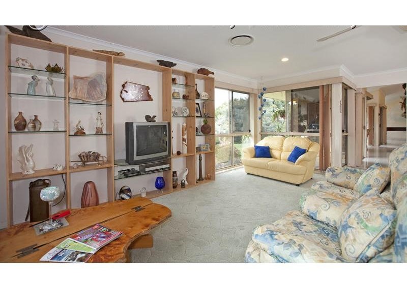 15 Aroona Crescent, Bilambil Heights NSW 2486