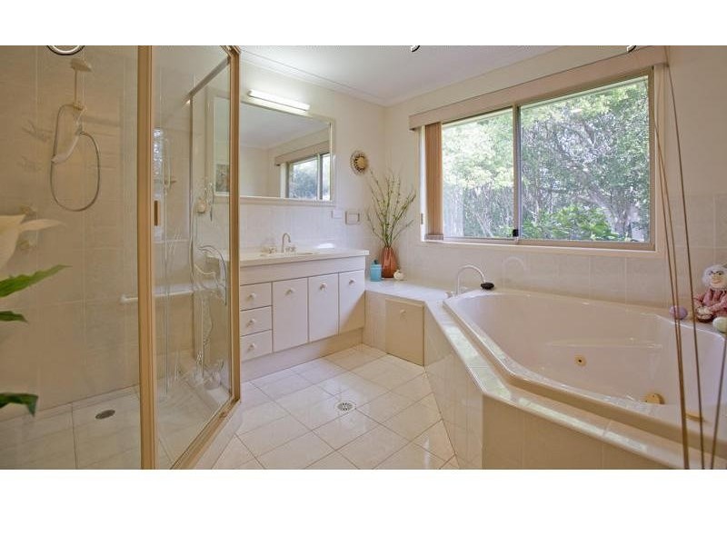 15 Aroona Crescent, Bilambil Heights NSW 2486