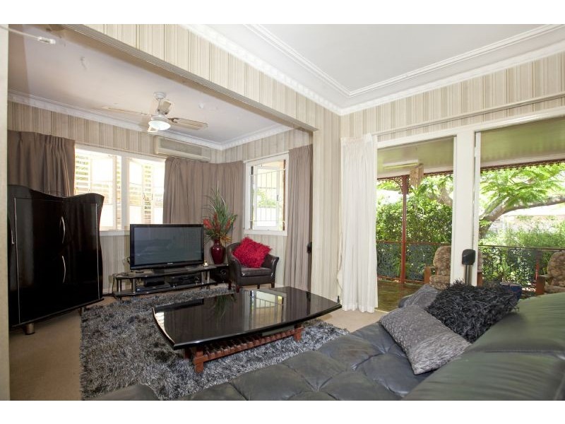 29 Berrimilla Street, Manly West QLD 4179