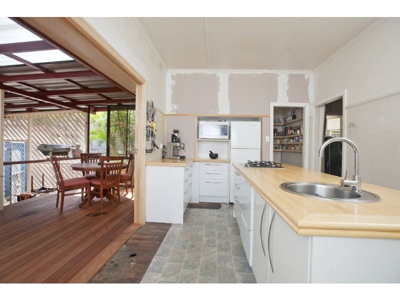 29 Berrimilla Street, Manly West QLD 4179