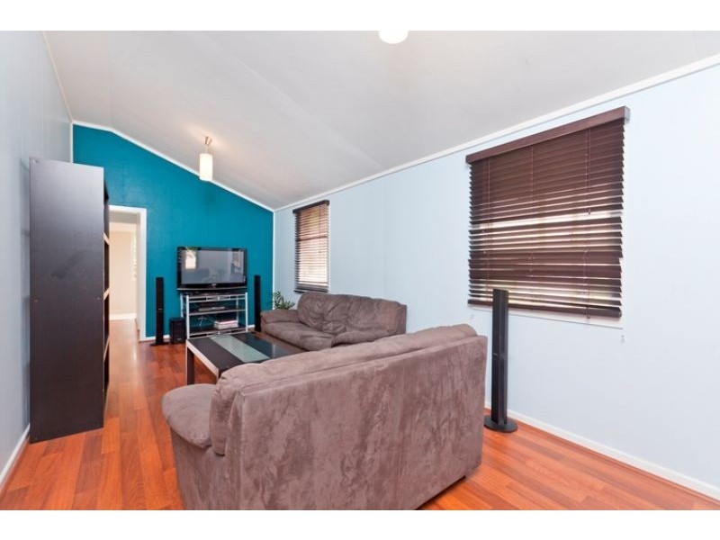 49 Fisher Street, Manly QLD 4179