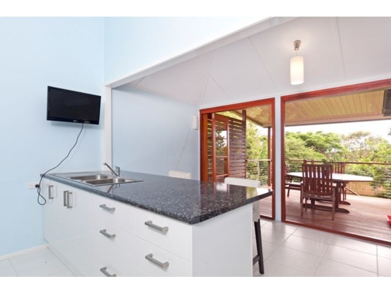 49 Fisher Street, Manly QLD 4179