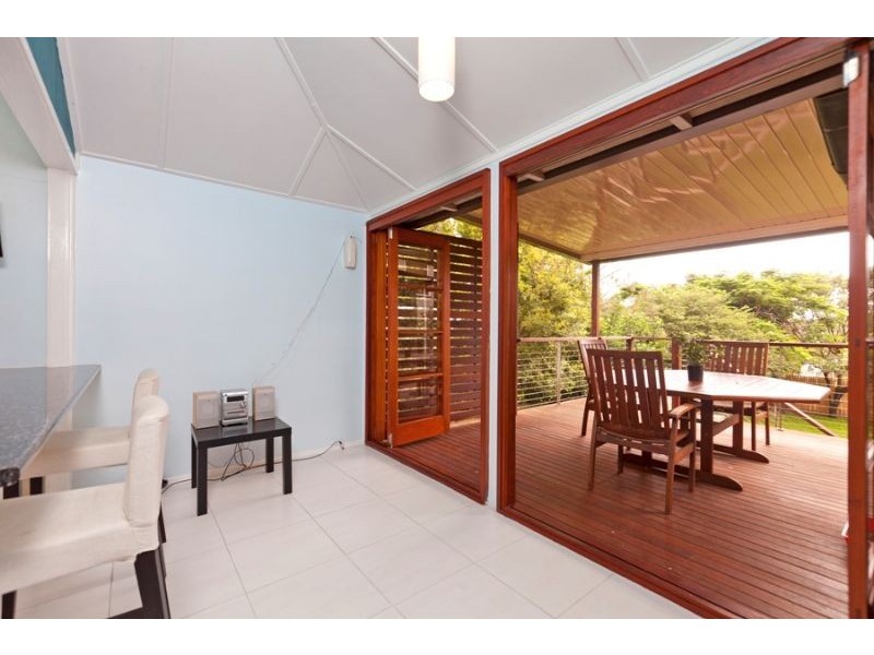 49 Fisher Street, Manly QLD 4179
