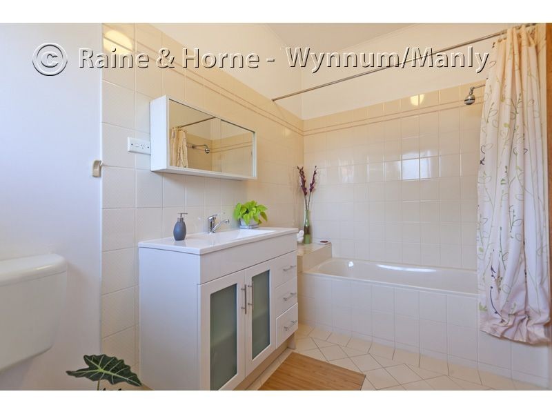 48 Seabreeze Road, Manly West QLD 4179