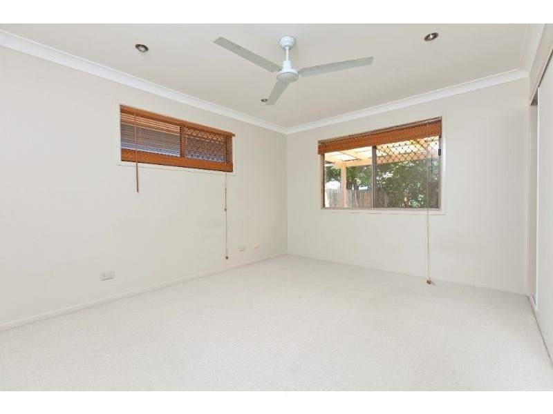 128 Preston Road, Manly West QLD 4179