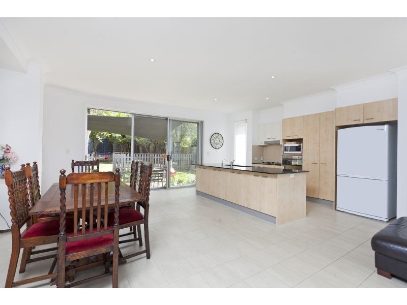 30 Yarra Road, Wakerley QLD 4154
