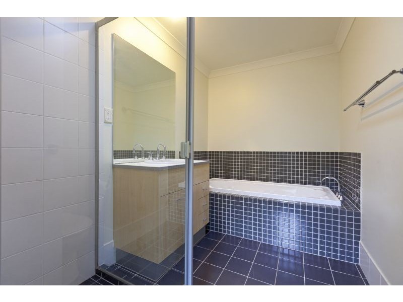 30 Yarra Road, Wakerley QLD 4154