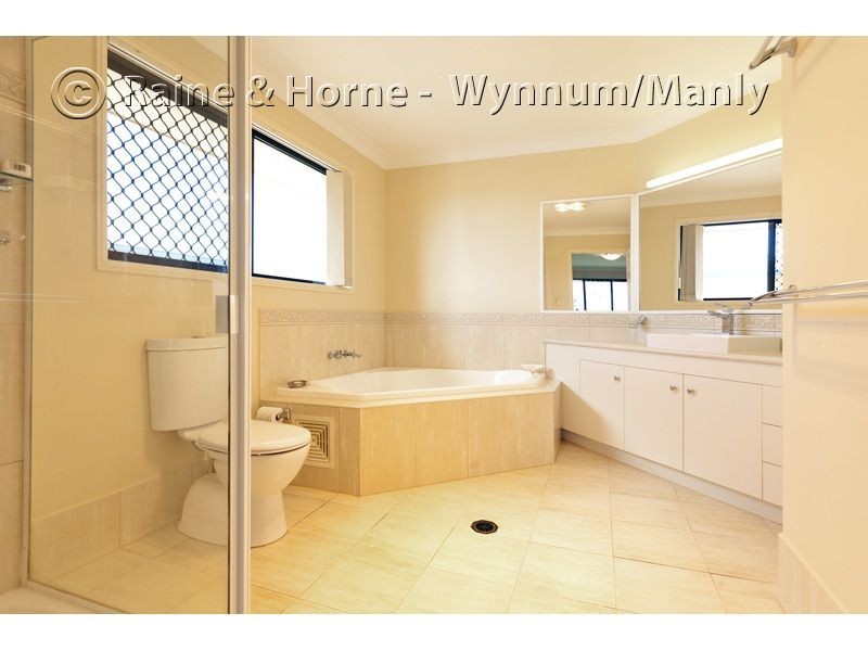 38 Sweetapple Place, Manly West QLD 4179