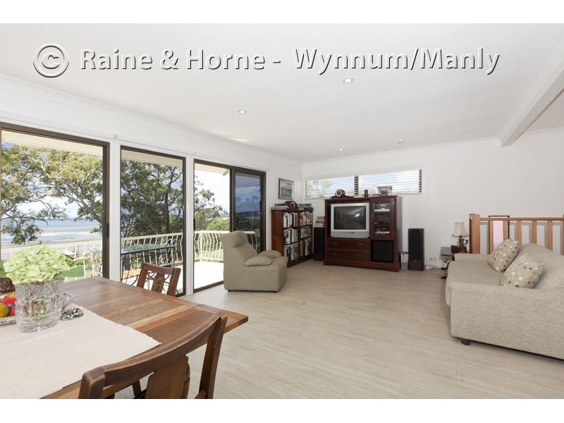 659 Esplanade, Lota QLD 4179