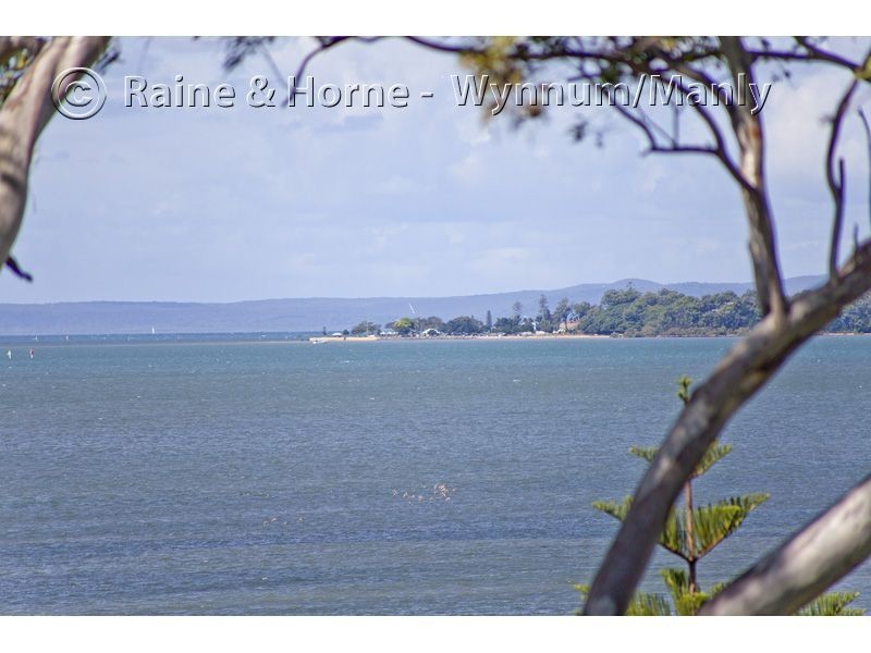 659 Esplanade, Lota QLD 4179