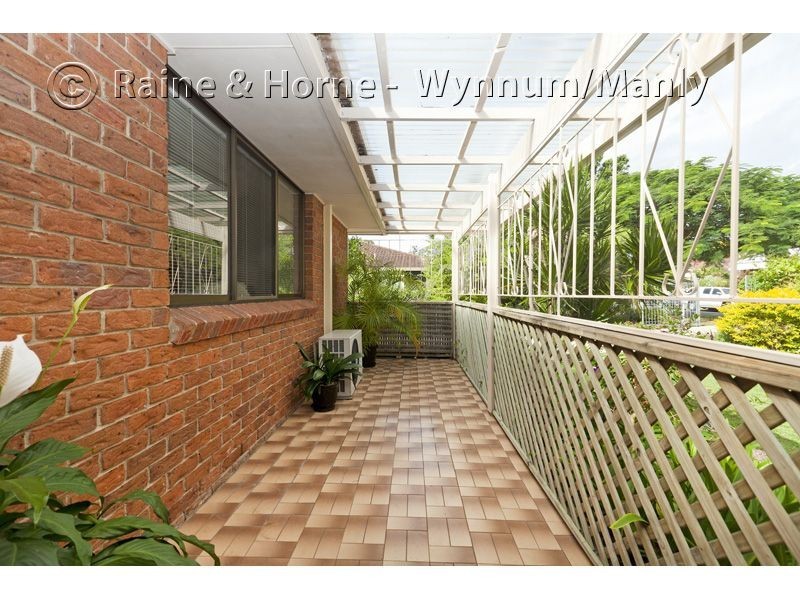 8 Duval Street, Wynnum West QLD 4178