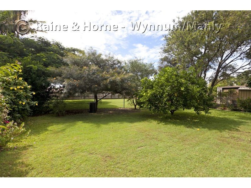 8 Duval Street, Wynnum West QLD 4178