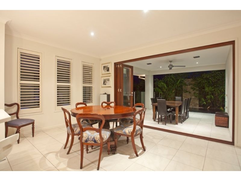 32 Red Gum Crescent, Wakerley QLD 4154