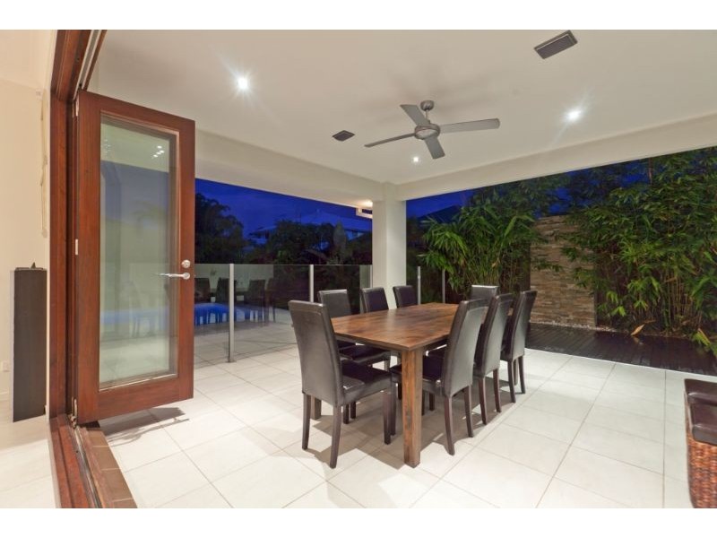 32 Red Gum Crescent, Wakerley QLD 4154