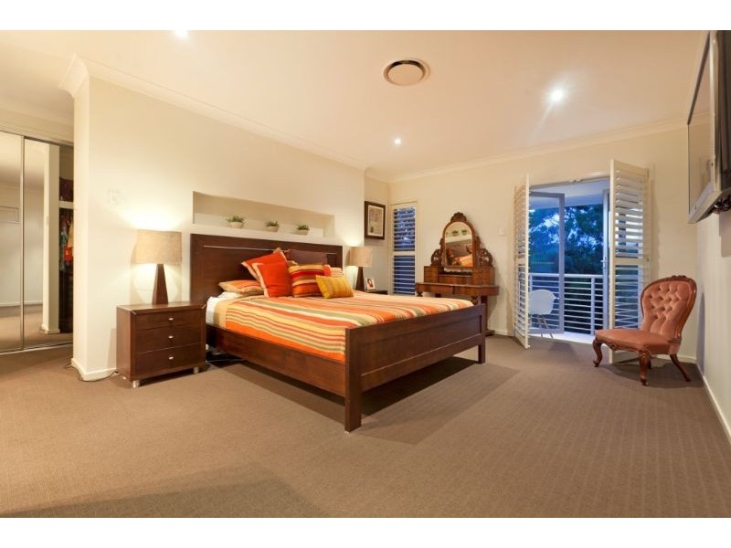 32 Red Gum Crescent, Wakerley QLD 4154