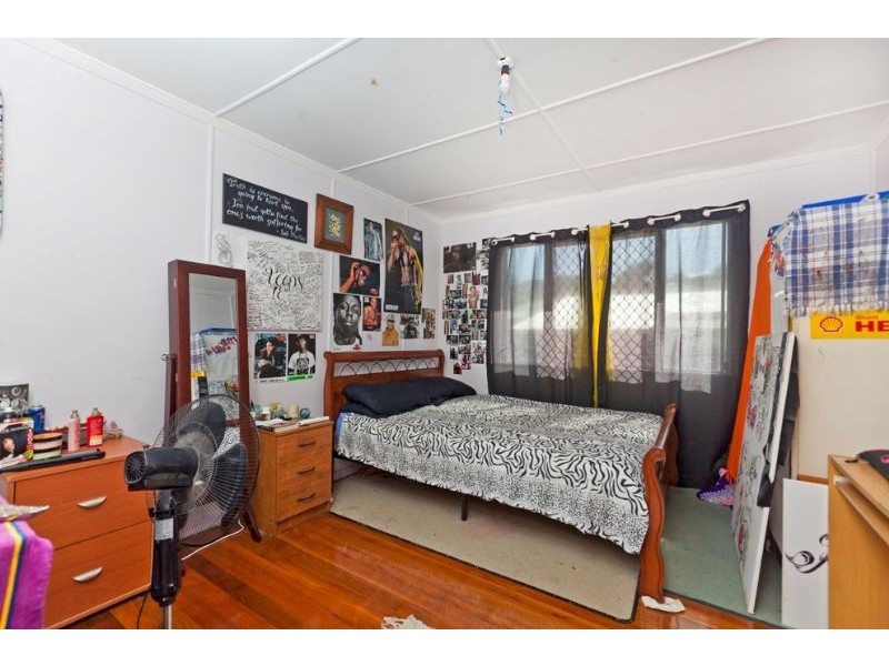 15 Lithgow Street, Wynnum QLD 4178