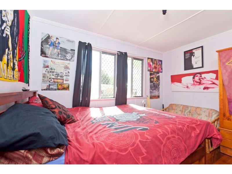 15 Lithgow Street, Wynnum QLD 4178