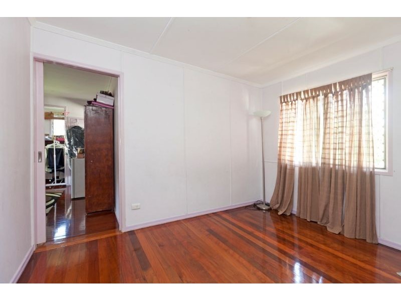 15 Lithgow Street, Wynnum QLD 4178