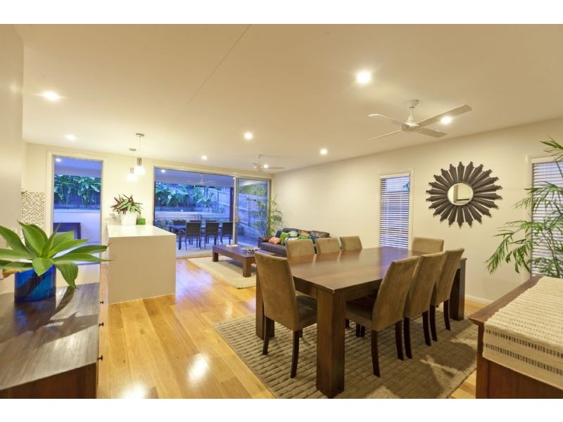 86 Cedar Street, Wynnum QLD 4178