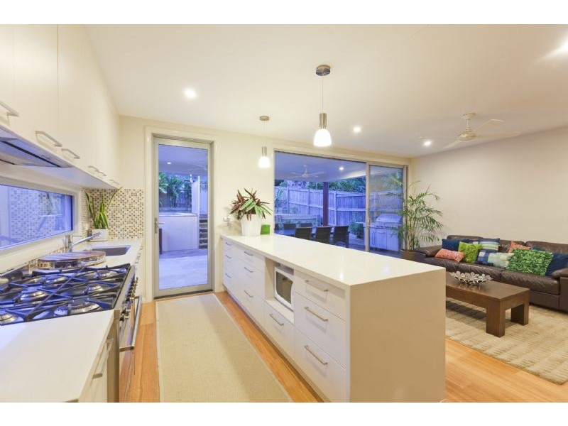 86 Cedar Street, Wynnum QLD 4178