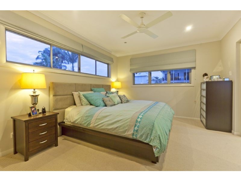 86 Cedar Street, Wynnum QLD 4178