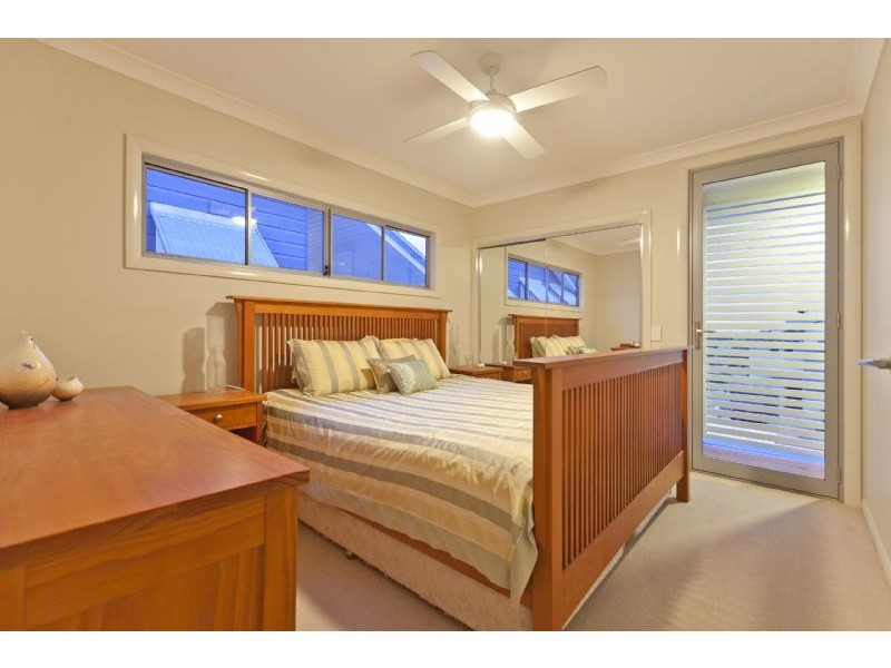 86 Cedar Street, Wynnum QLD 4178