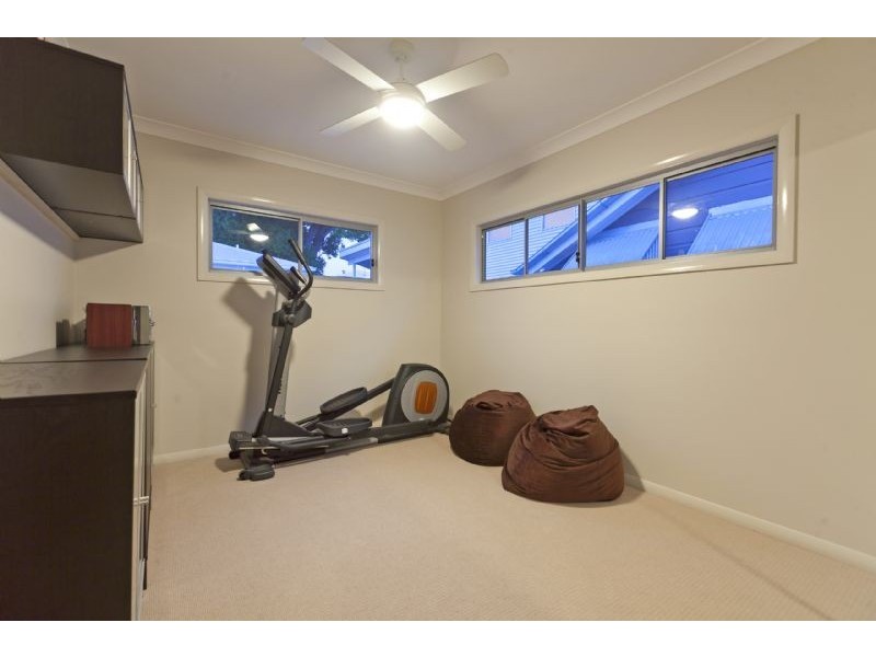 86 Cedar Street, Wynnum QLD 4178