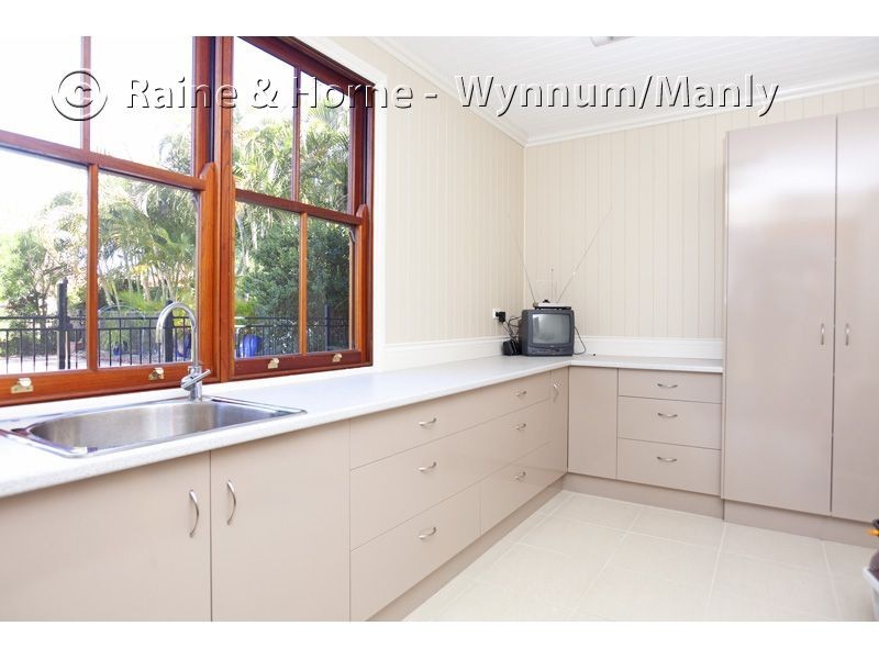 36 Waterview Avenue, Wynnum QLD 4178