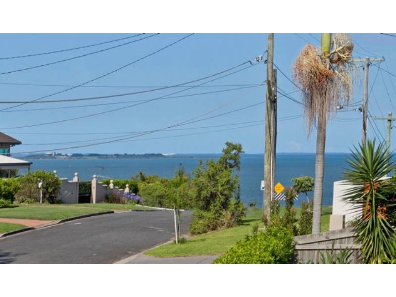 46 Crown Street, Wynnum QLD 4178