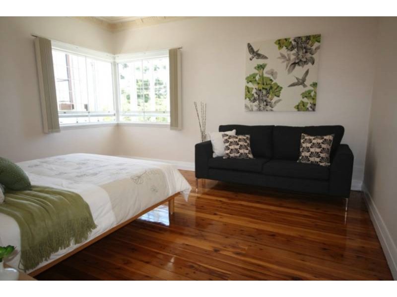 46 Crown Street, Wynnum QLD 4178
