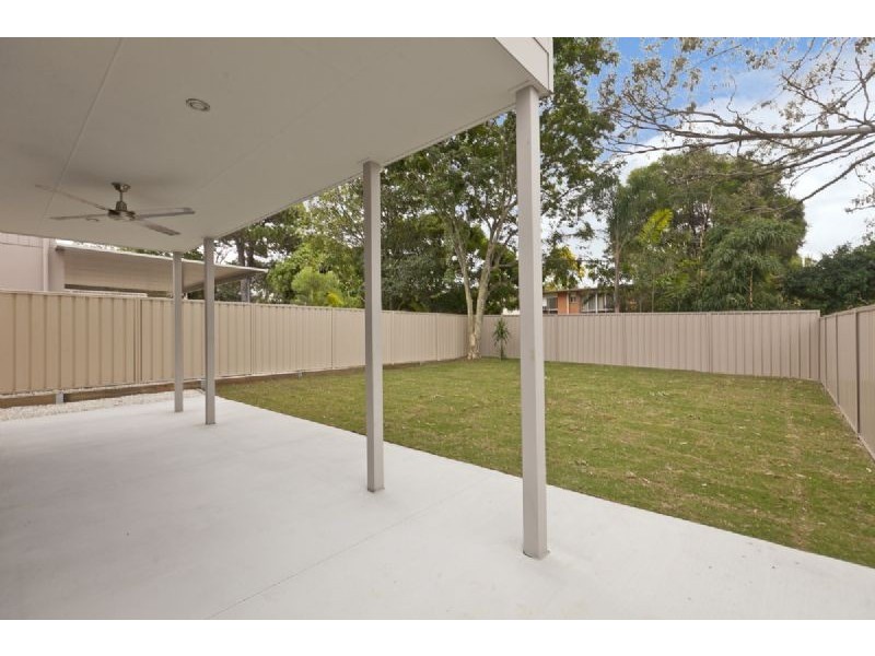 11 Wassell Street, Wynnum QLD 4178