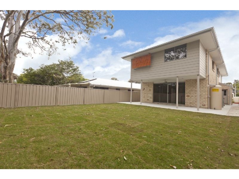 11 Wassell Street, Wynnum QLD 4178