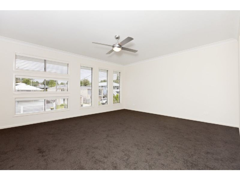 11 Wassell Street, Wynnum QLD 4178