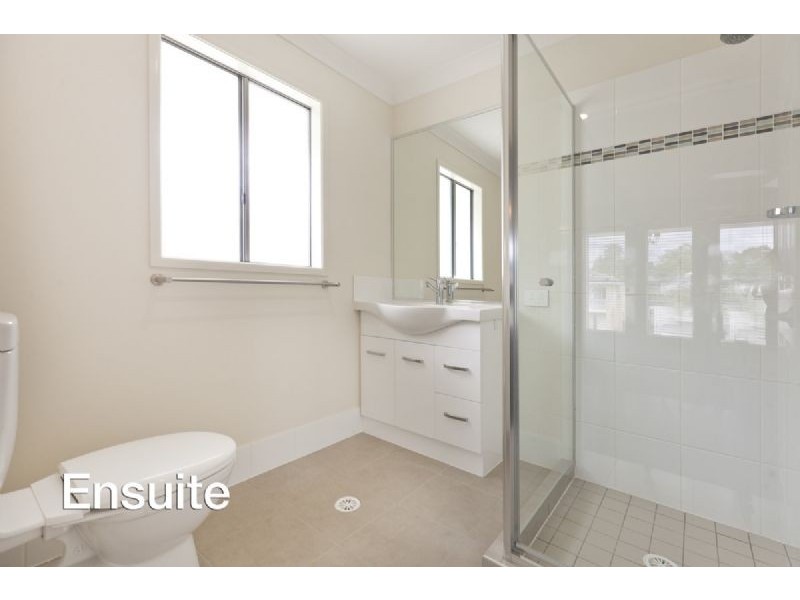 11 Wassell Street, Wynnum QLD 4178