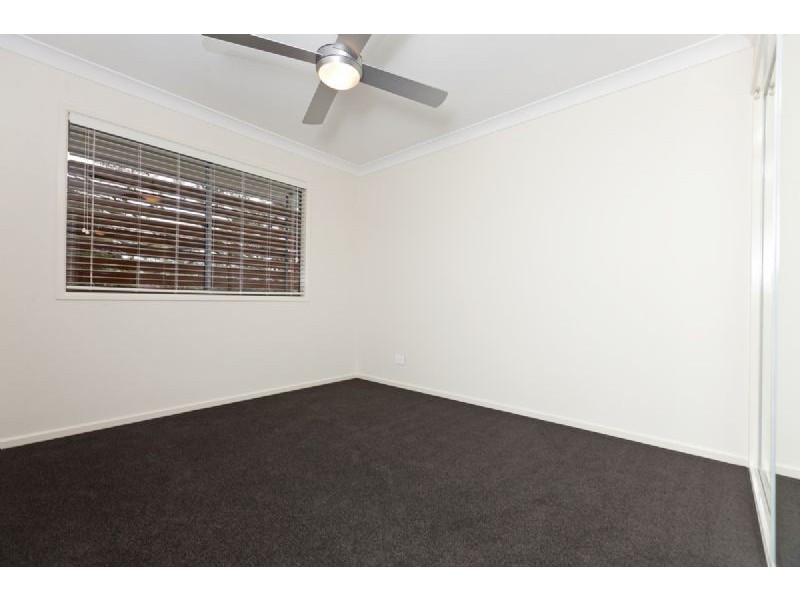 11 Wassell Street, Wynnum QLD 4178