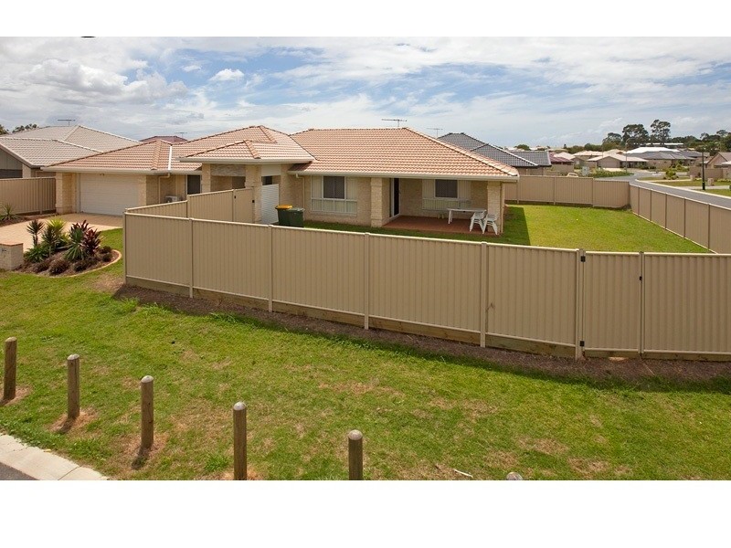 11 Cola Crescent, Wynnum West QLD 4178