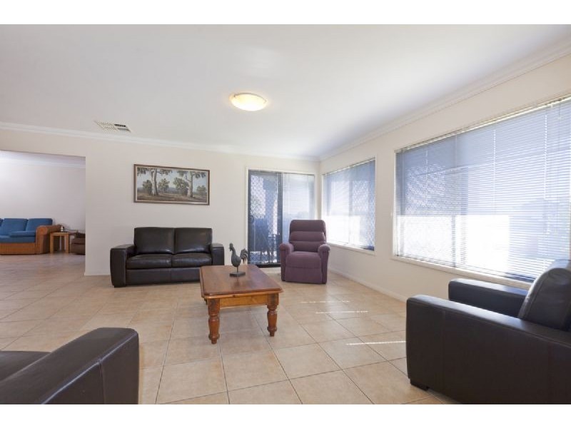 7 John Street, Manly West QLD 4179