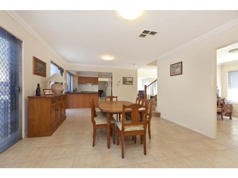 7 John Street, Manly West QLD 4179