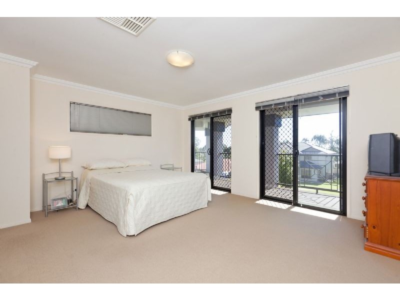 7 John Street, Manly West QLD 4179