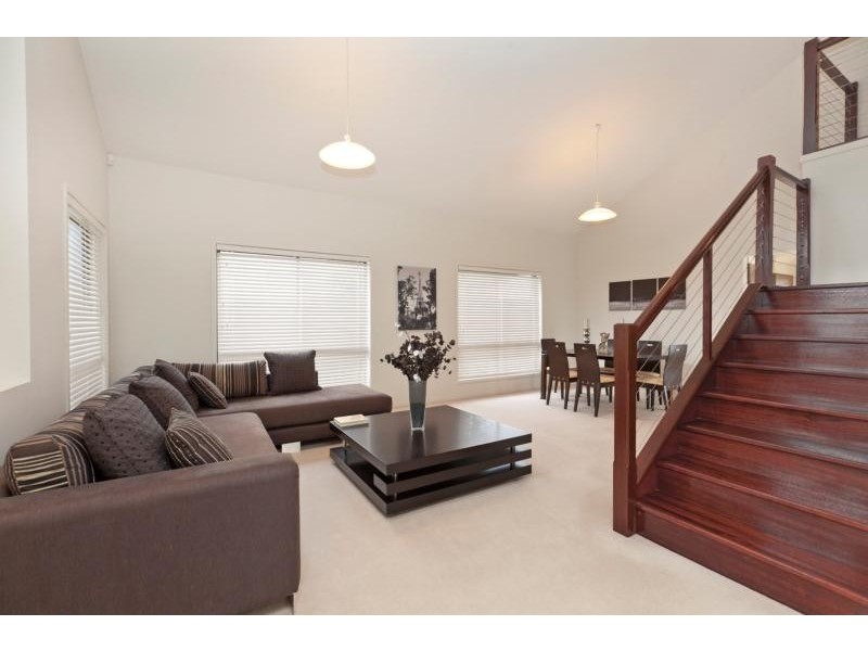 8 John Street, Manly West QLD 4179